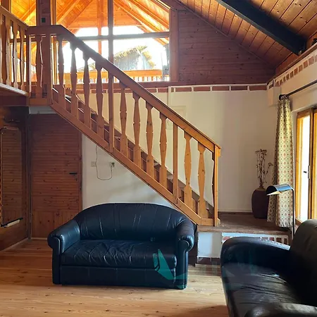 Semesterbostad Pod Orechem / Romantic In Sumava