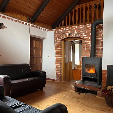 Semesterbostad Pod Orechem / Romantic In Sumava Hartmanice (Pilsen)